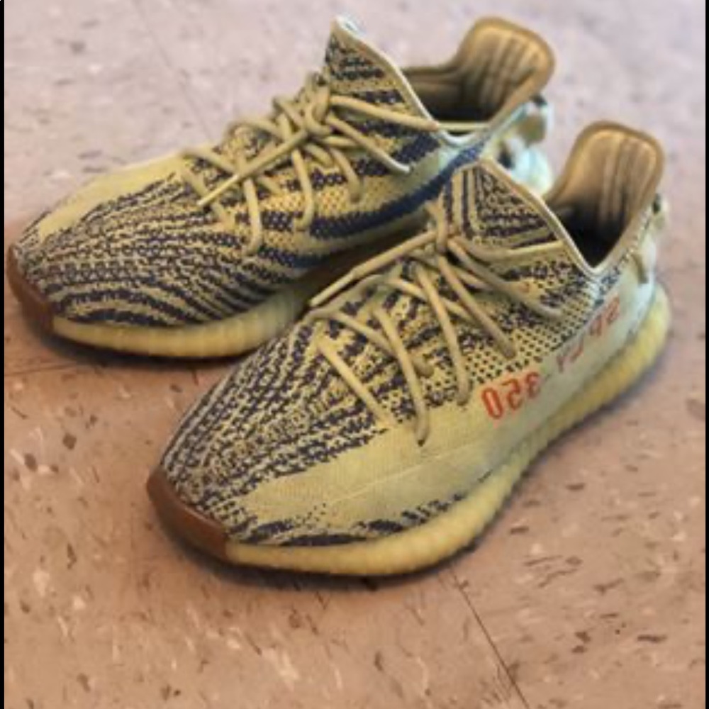 Yeezy 350 v2